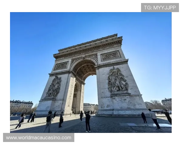 凯旋门官网入口指南：如何快速找到凯旋门官方网页的入口链接